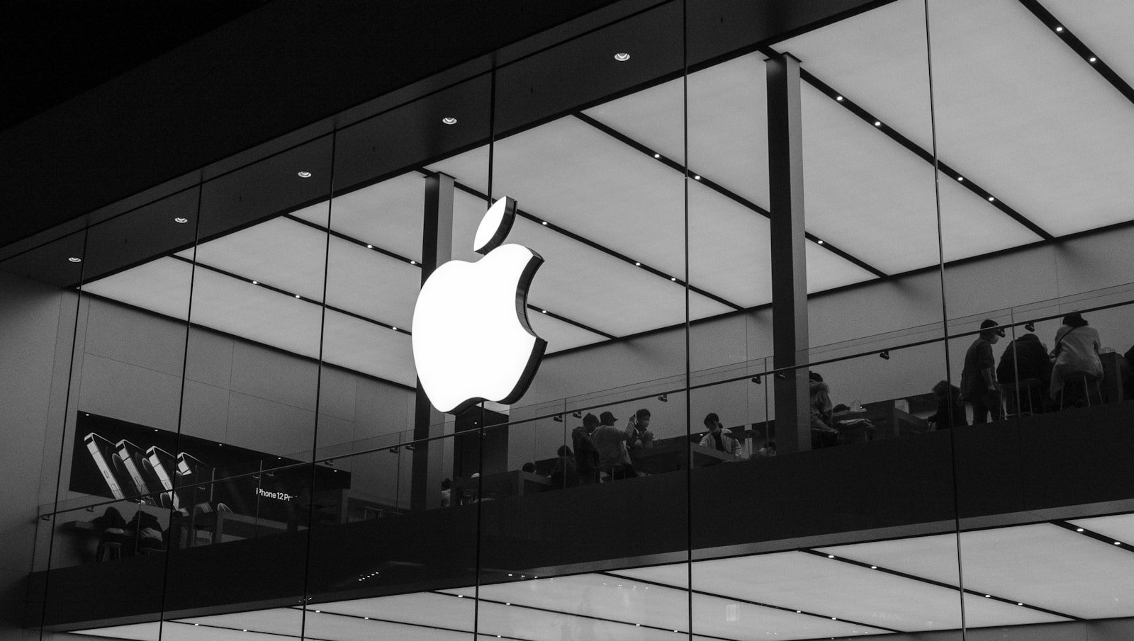 How Apple set realistic goals to become world’s most loved smartphone brand?