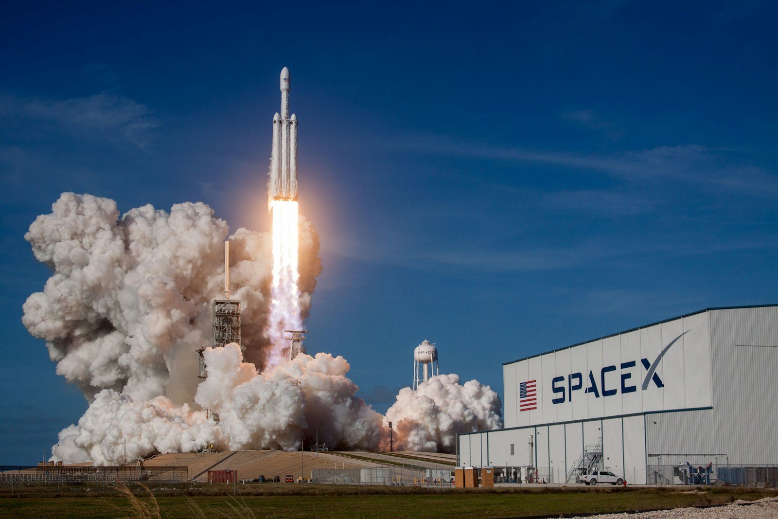 How Did SpaceX Transform Failure into Success?